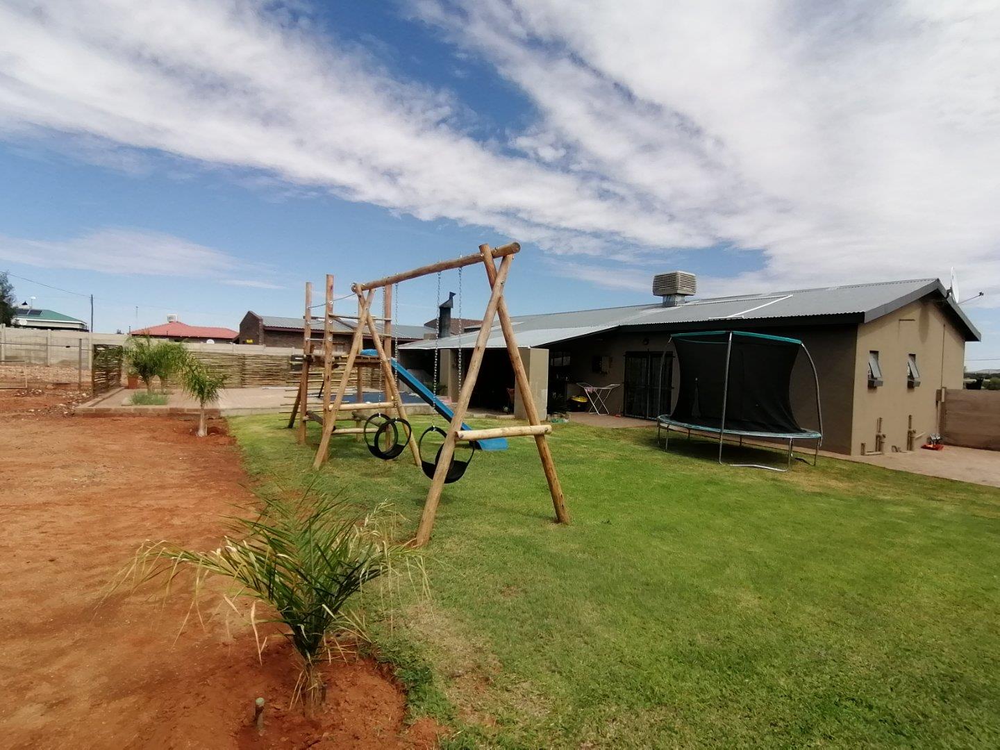 4 Bedroom Property for Sale in Keidebees Northern Cape